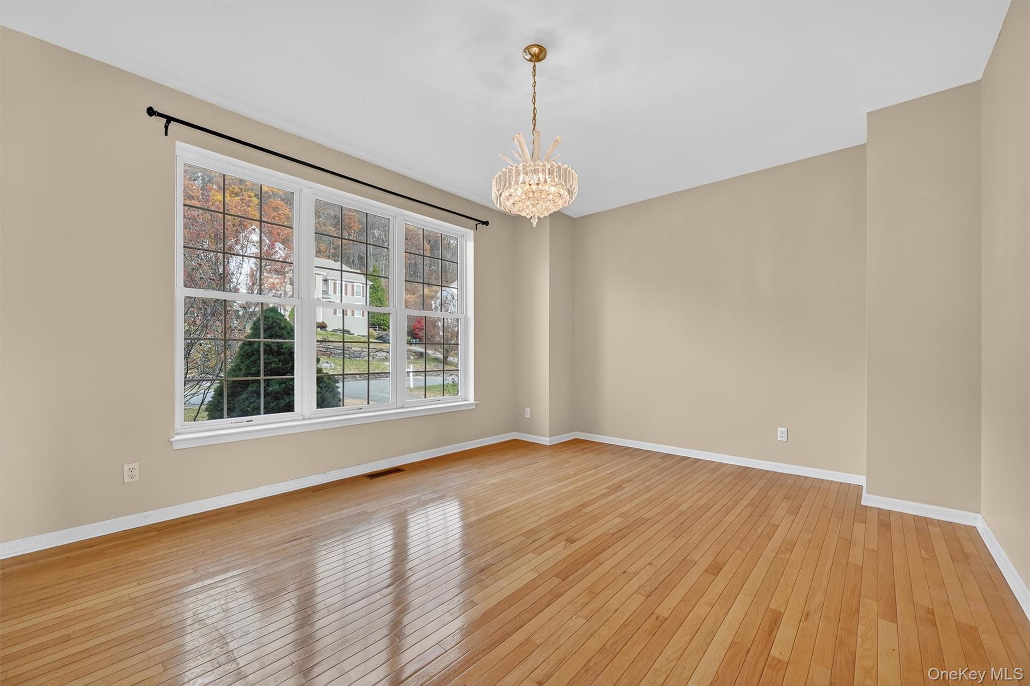 #9 photo, 12 Heather Ridge, Highland Mills , NY 10930