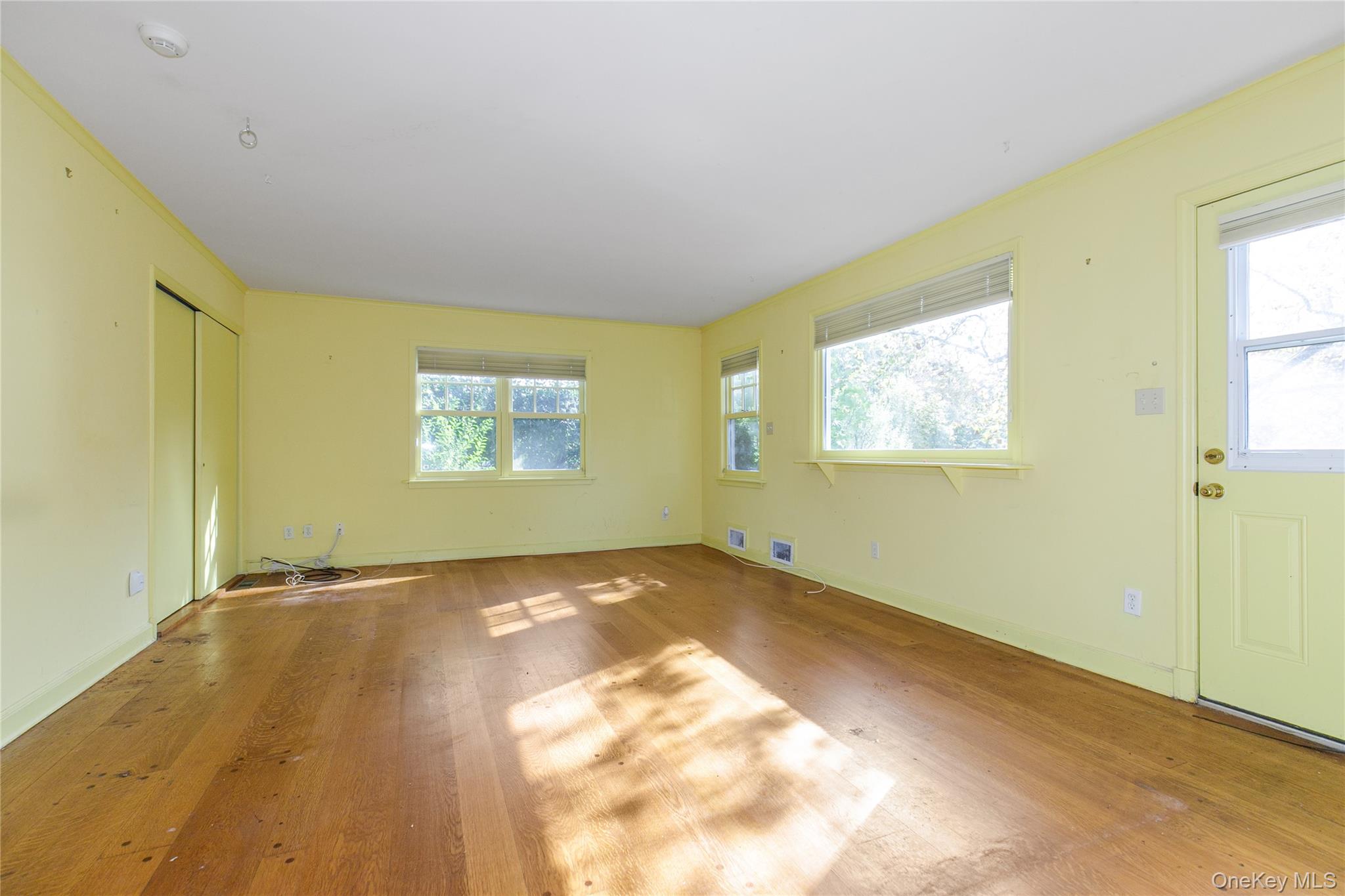 #16 photo, 18 LIGHTHOUSE Road, Kings Point , NY 11024