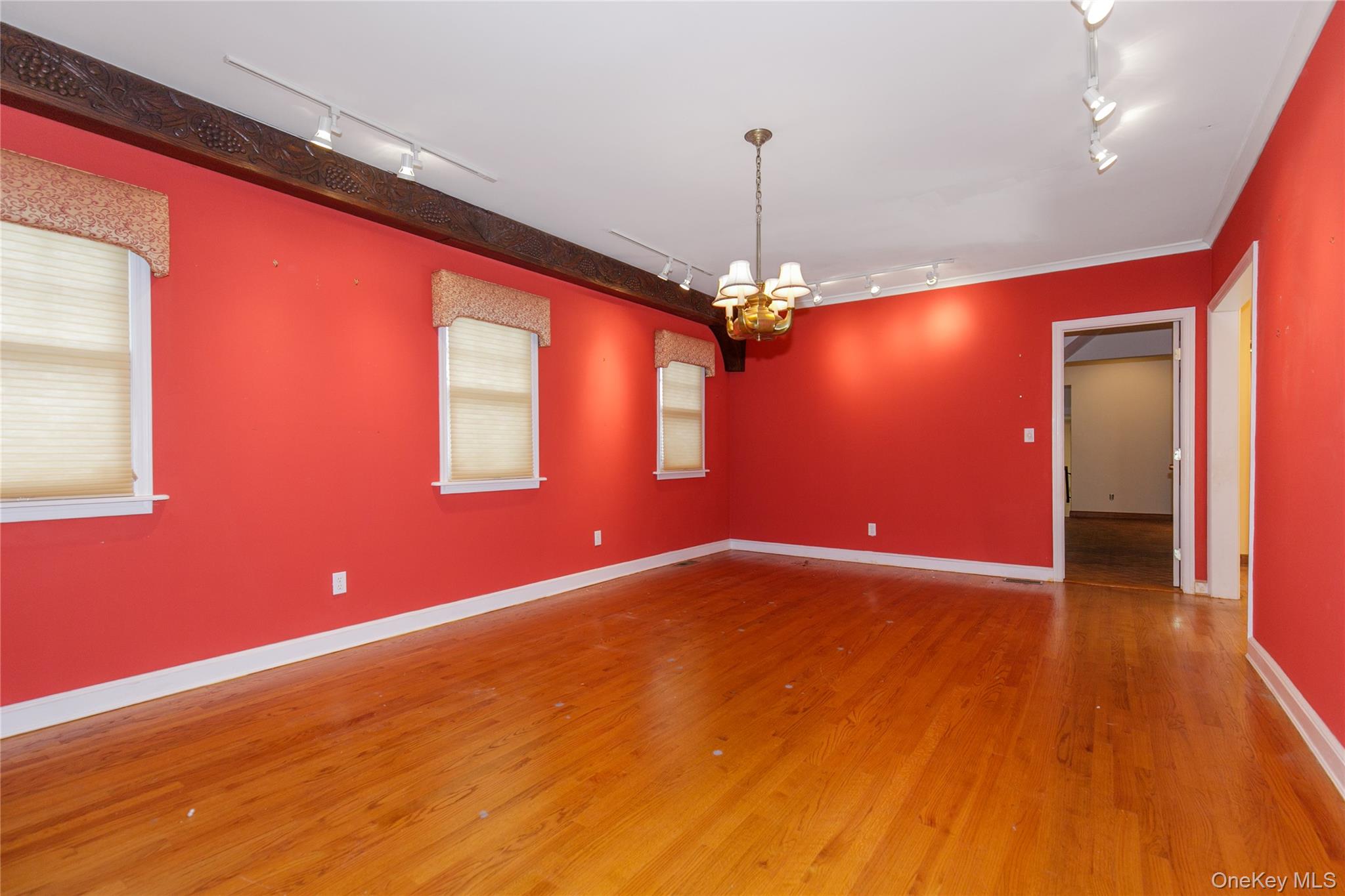 #7 photo, 18 LIGHTHOUSE Road, Kings Point , NY 11024