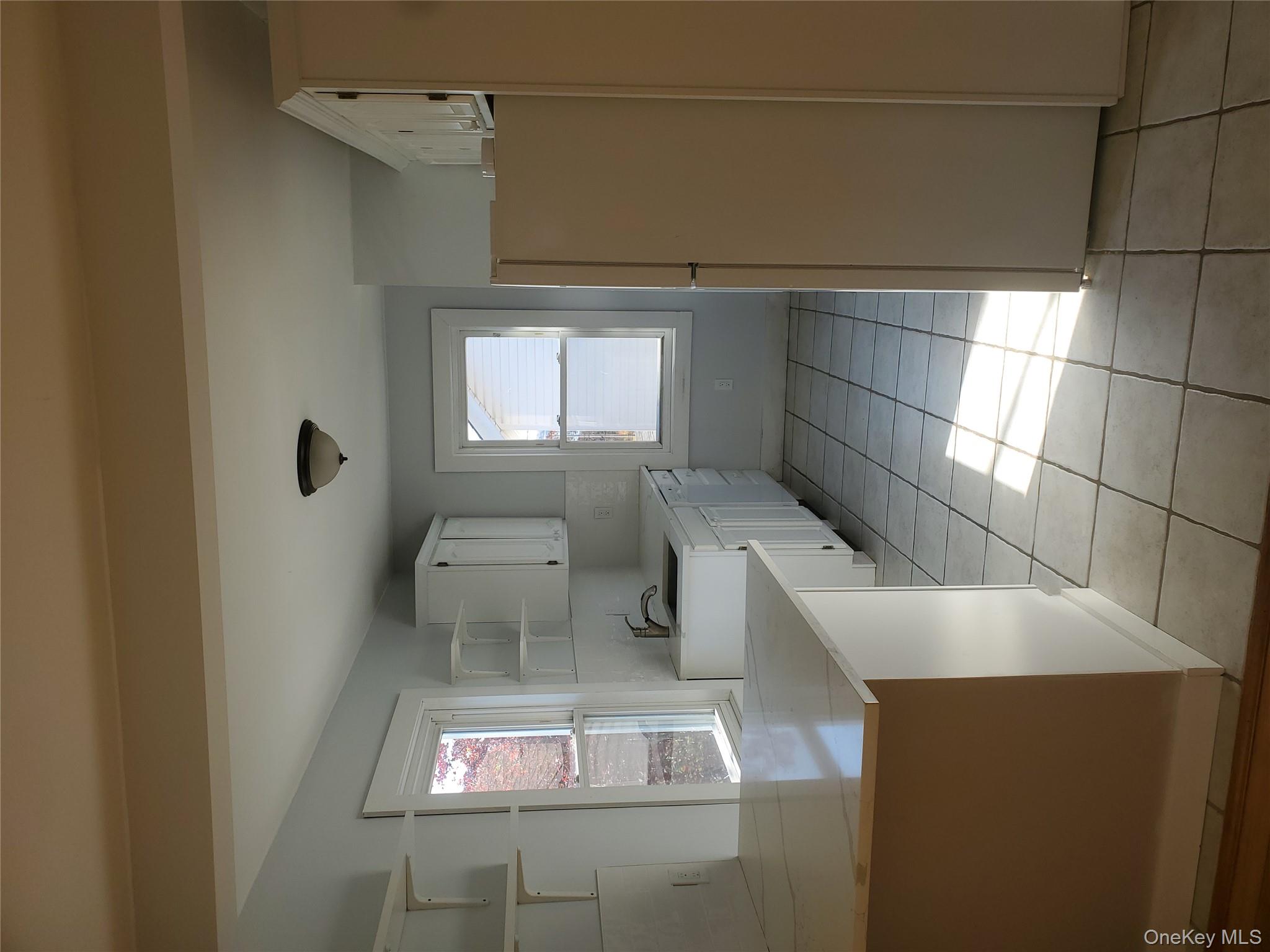 #8 photo, 35 3rd Avenue, Port Washington , NY 11050