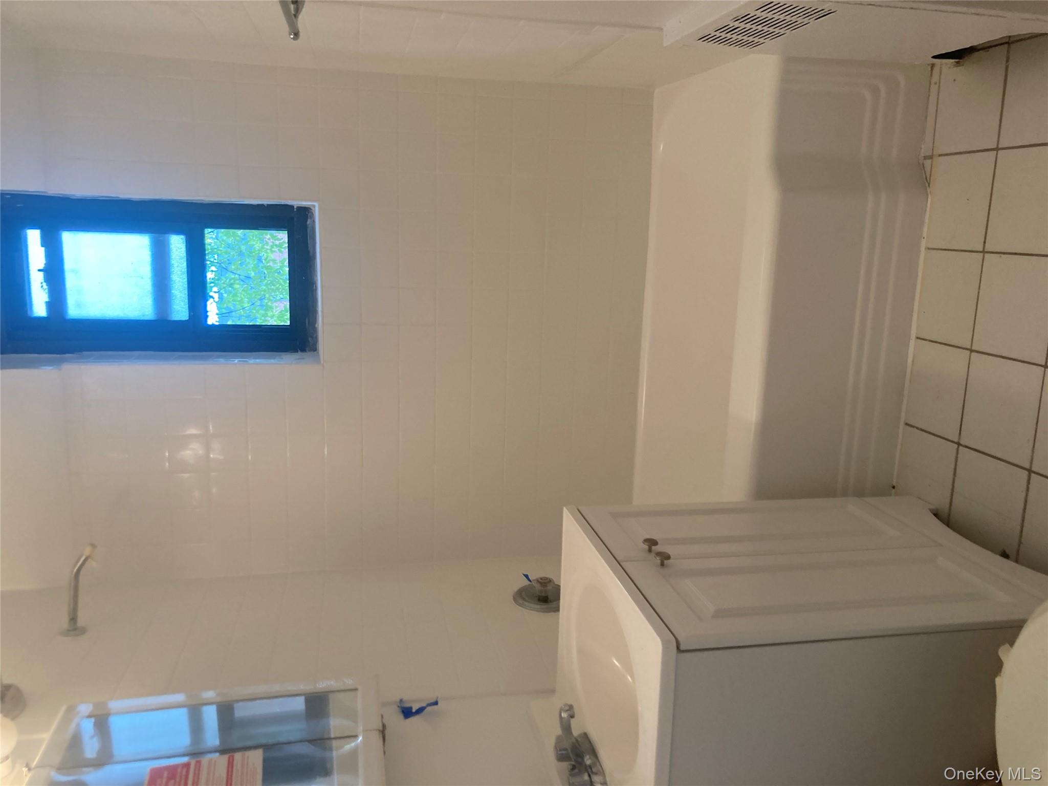 #9 photo, 21 Schenck Avenue, Great Neck , NY 11021