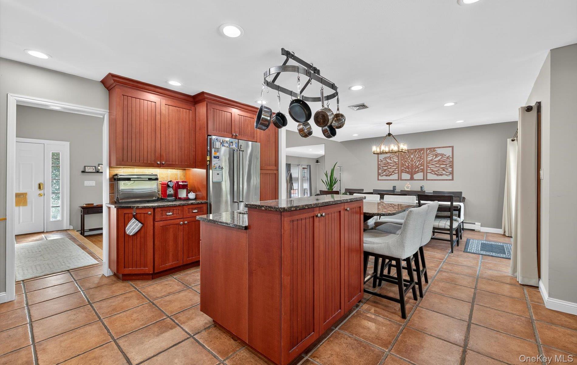 #13 photo, 10 Sorgi Court, Plainview , NY 11803