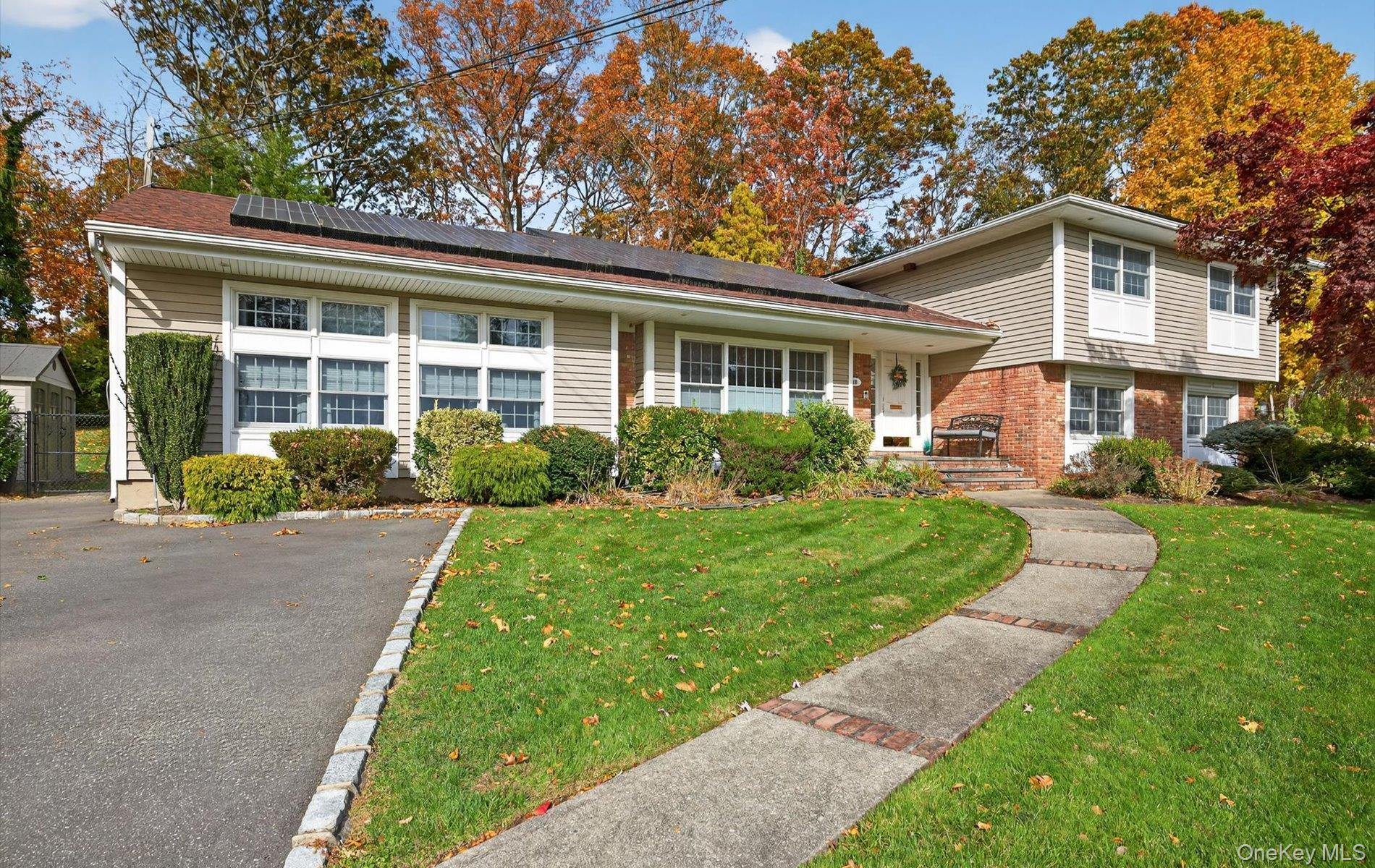 #2 photo, 10 Sorgi Court, Plainview , NY 11803