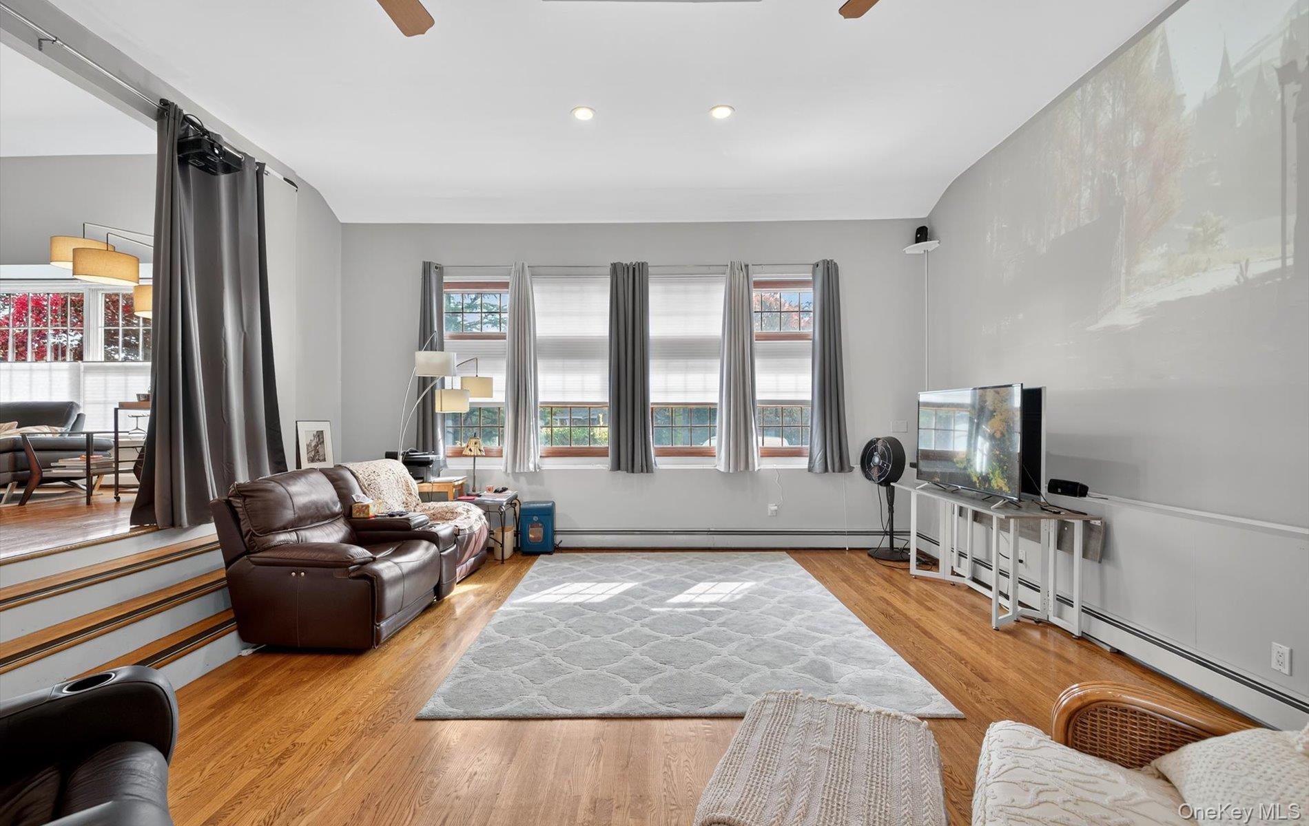 #9 photo, 10 Sorgi Court, Plainview , NY 11803