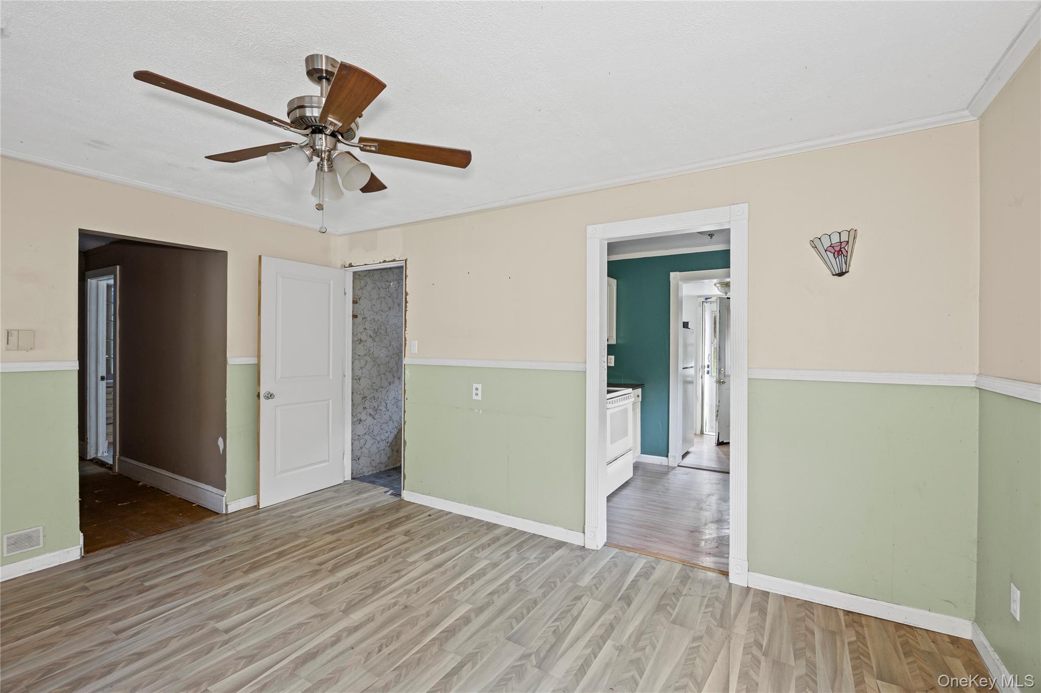 #9 photo, 10 West Street, サフォーク郡 Middle Island , NY 11953