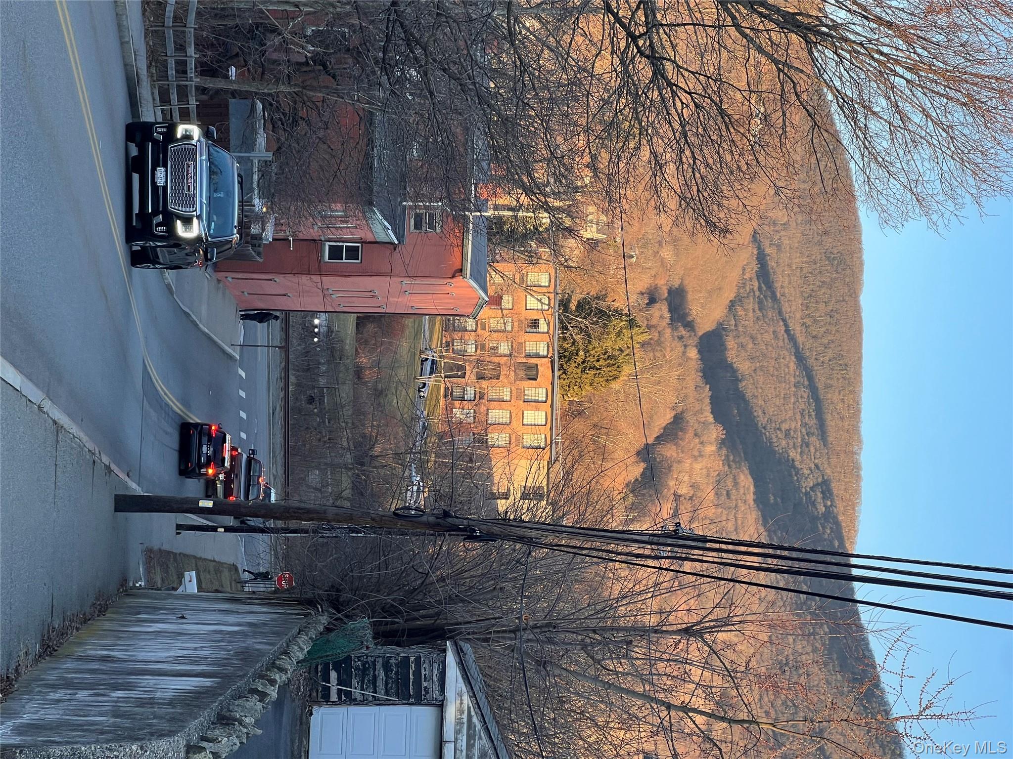 #20 photo, 369 Verplanck Avenue, Beacon , NY 12508