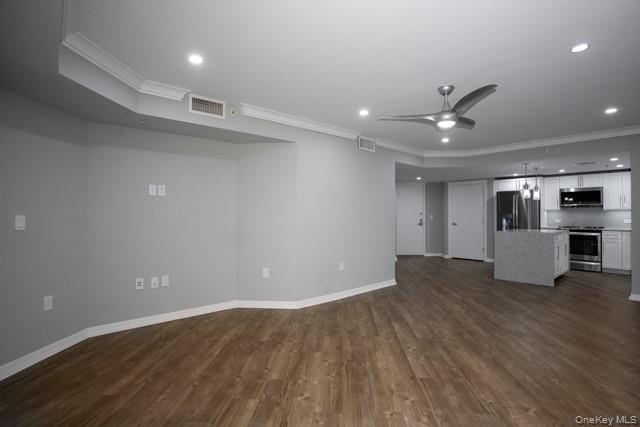 #3 photo, 100 Glen Street, Glen Cove , NY 11542