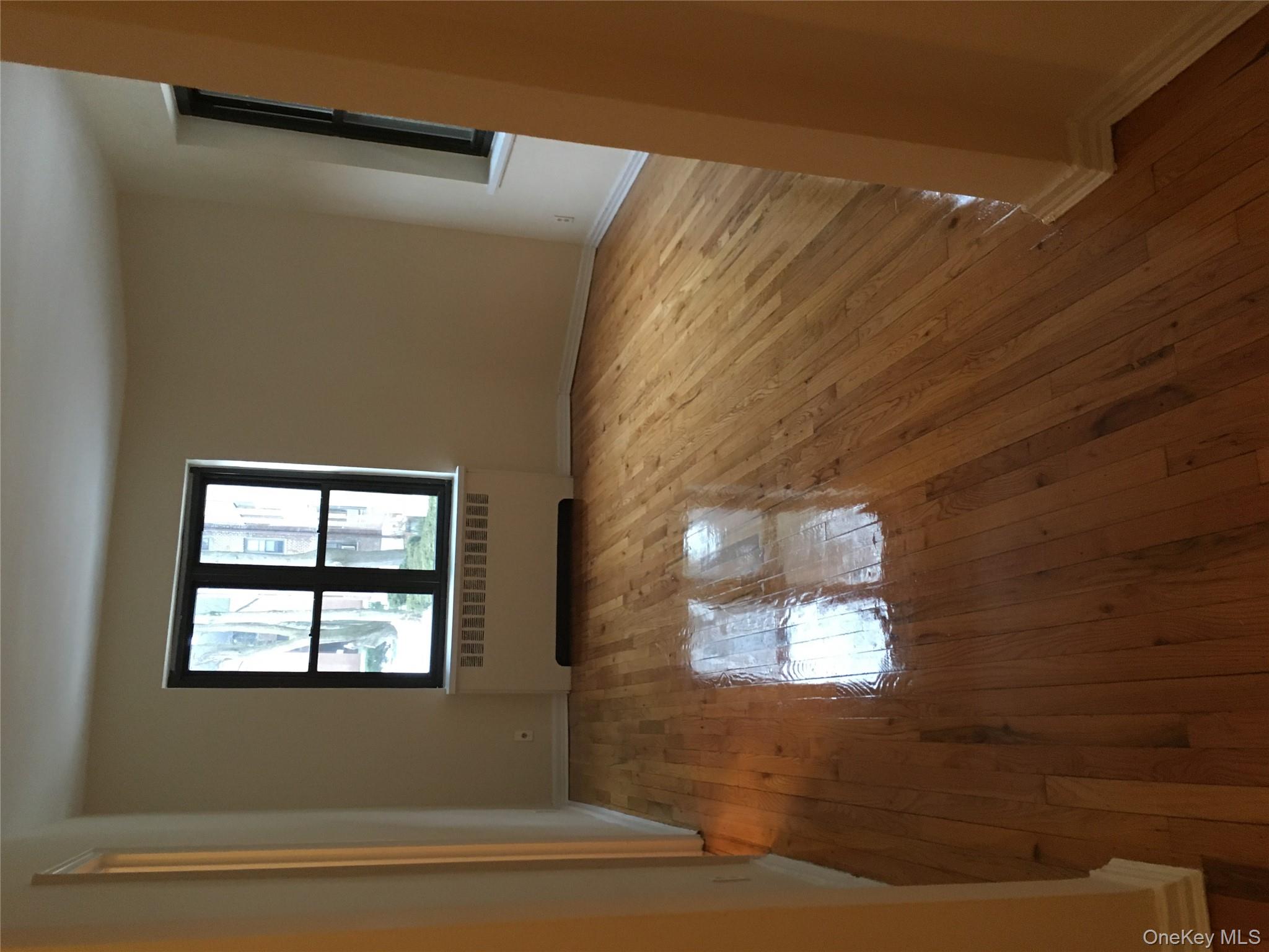 #11 photo, 23 Schenck Avenue, Great Neck , NY 11021