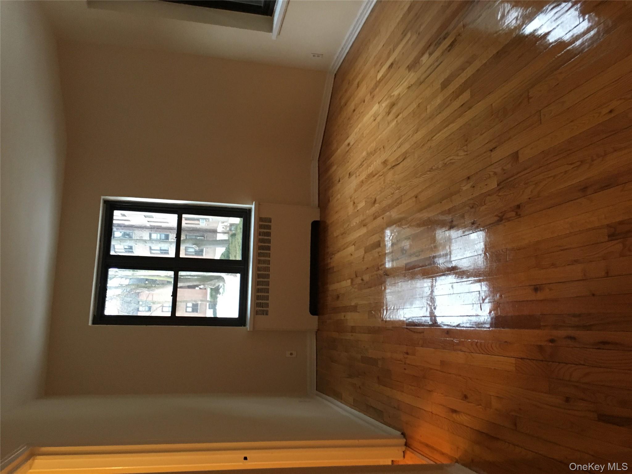 #12 photo, 23 Schenck Avenue, Great Neck , NY 11021