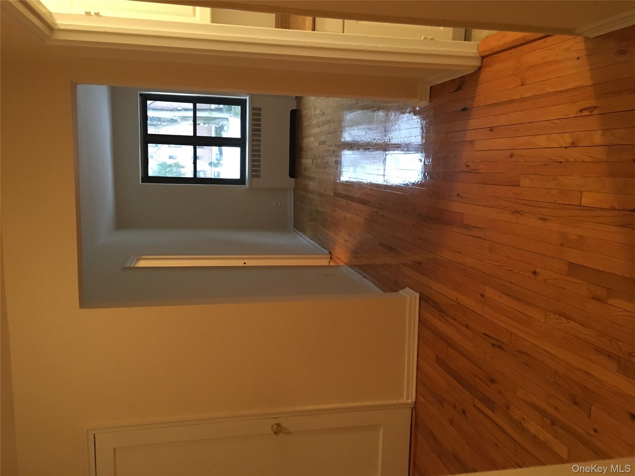 #3 photo, 23 Schenck Avenue, Great Neck , NY 11021