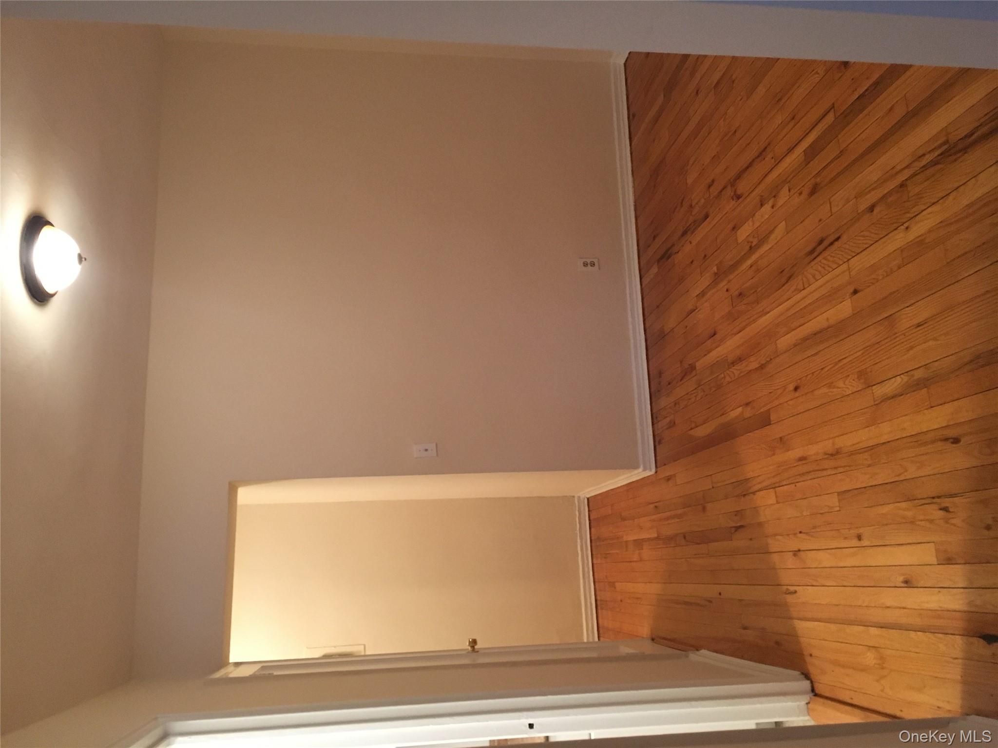 #8 photo, 23 Schenck Avenue, Great Neck , NY 11021