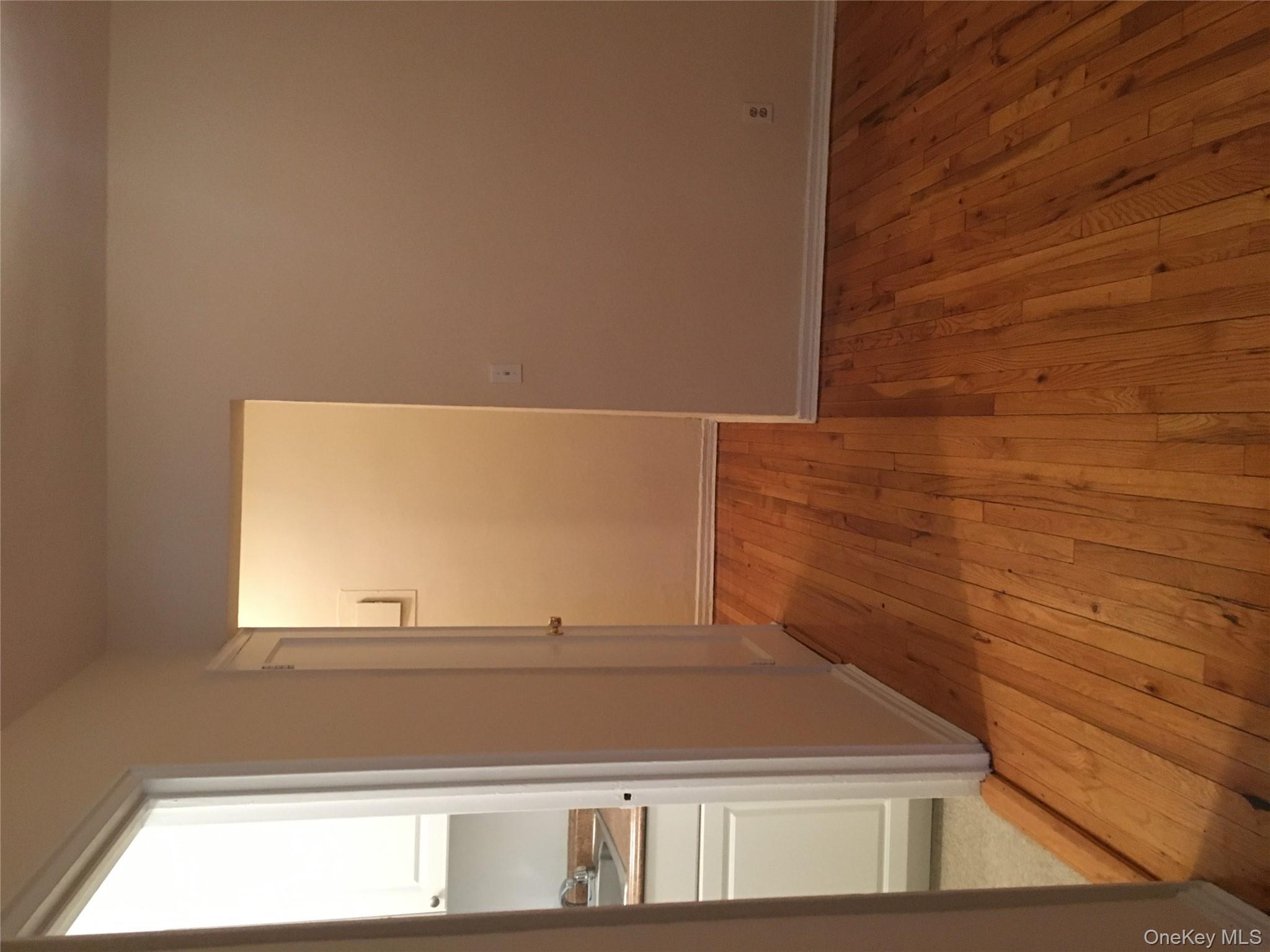 #9 photo, 23 Schenck Avenue, Great Neck , NY 11021