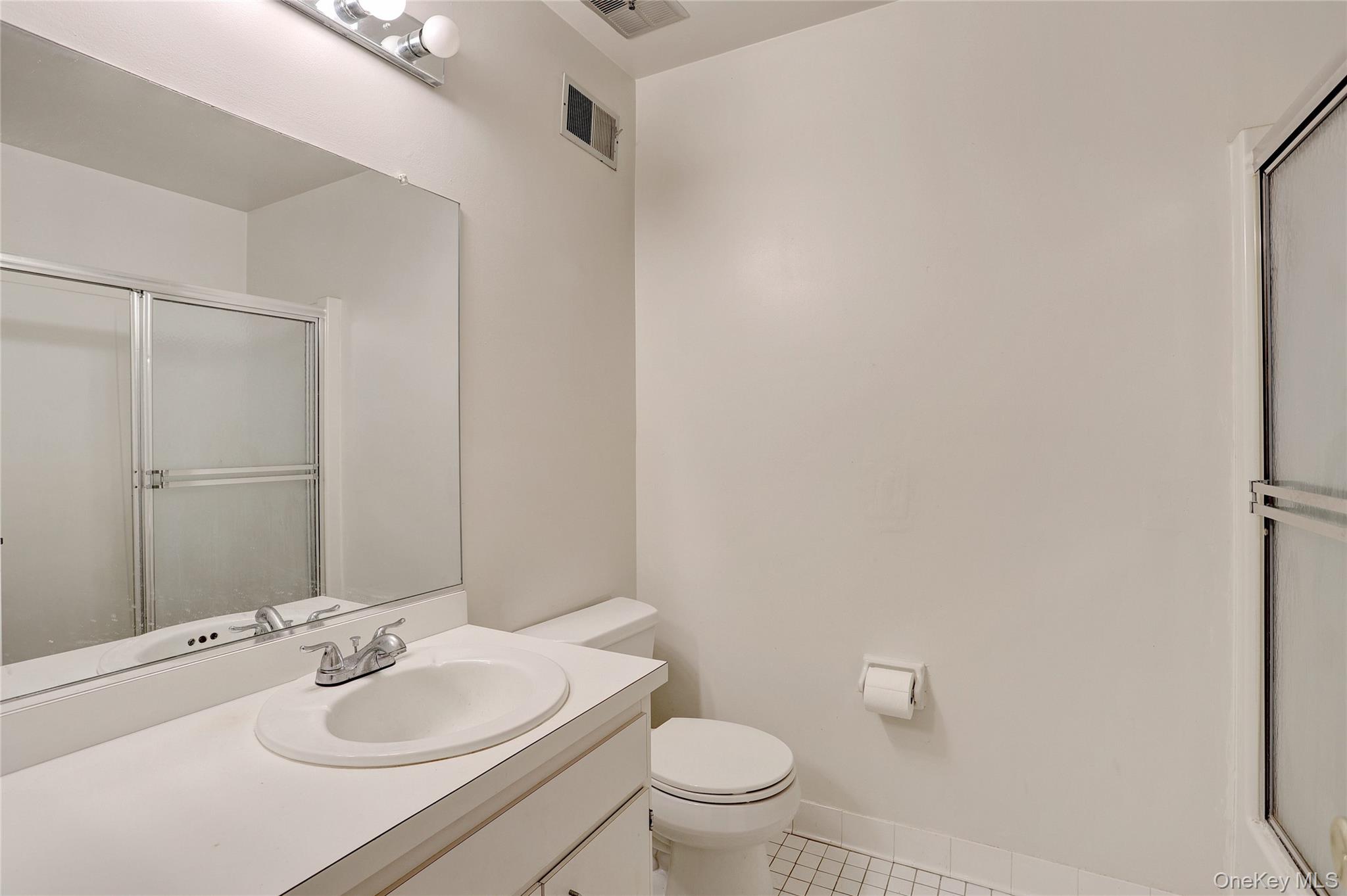 #20 photo, 44 Old Lake Road, Congers , NY 10920