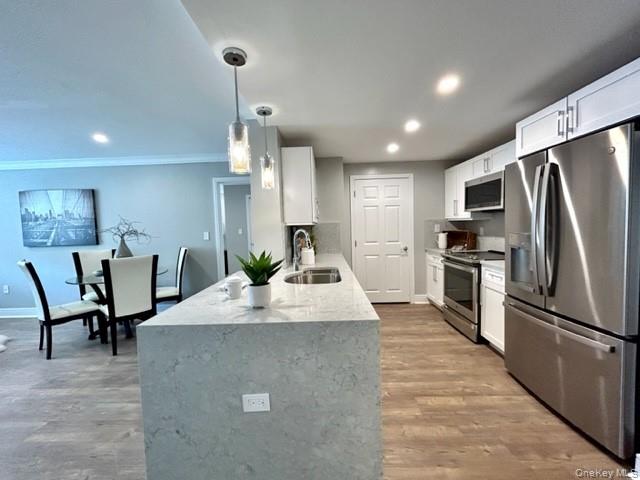 #2 photo, 1100 Avalon Street, Glen Cove , NY 11542