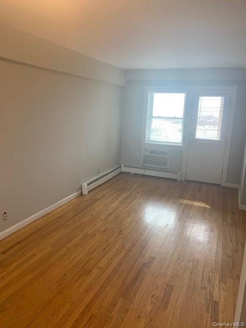 #7 photo, 951 Oceanfront Street, Long Beach , NY 11561