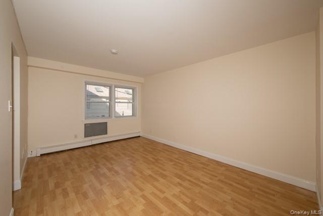 #8 photo, 951 Oceanfront Street, Long Beach , NY 11561