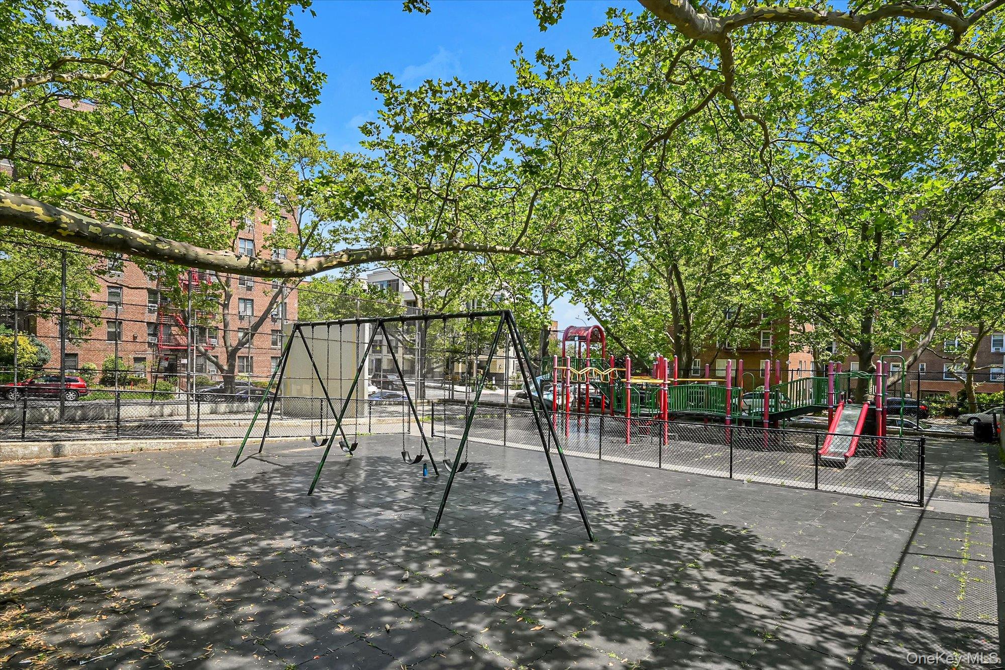 #14 photo, 65-05 Yellowstone Blvd., Forest Hills , NY 11375