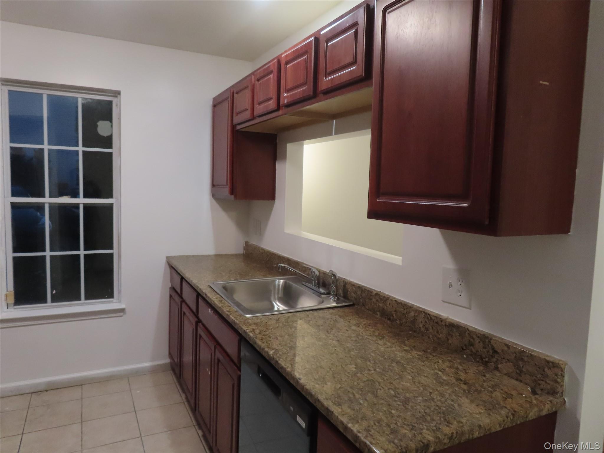 #7 photo, 265 Ruth Court, Middletown , NY 10940