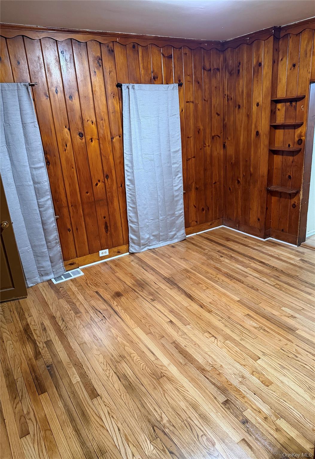 #8 photo, 6 Ulster Place, Port Jervis , NY 12771