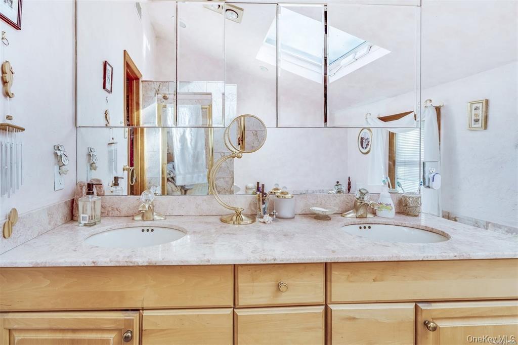 #7 photo, 474 Route 25A, Saint James , NY 11780