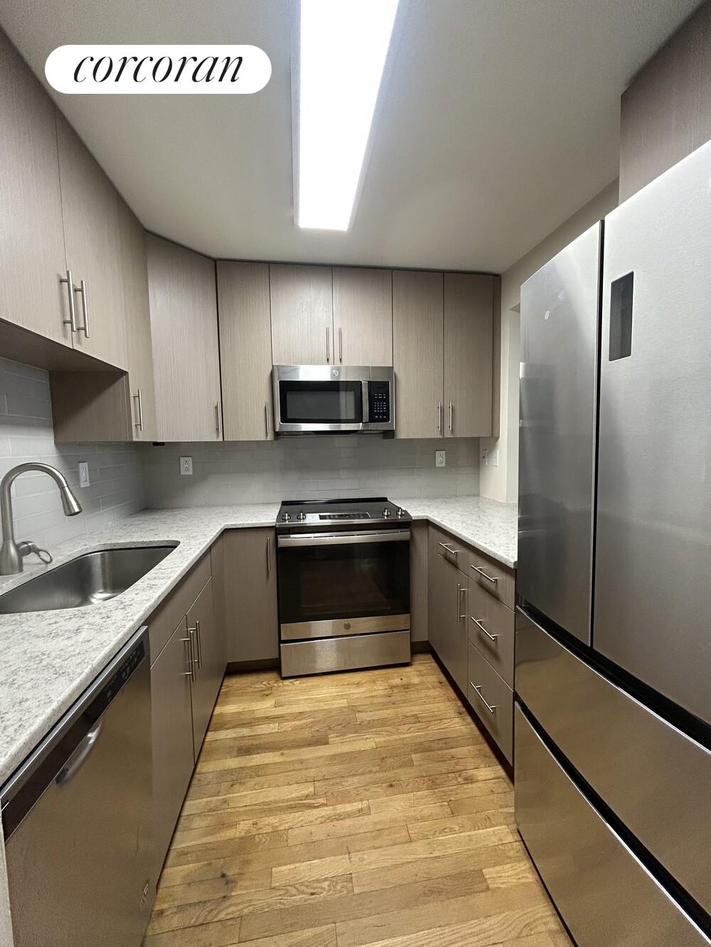 #1 photo, New York City, Hells Kitchen , NY 10019