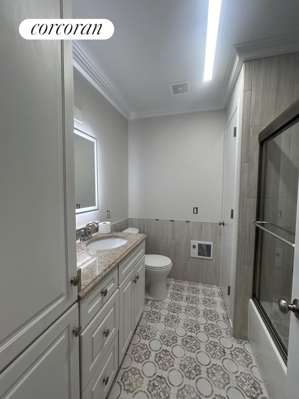 #4 photo, New York City, Hells Kitchen , NY 10019