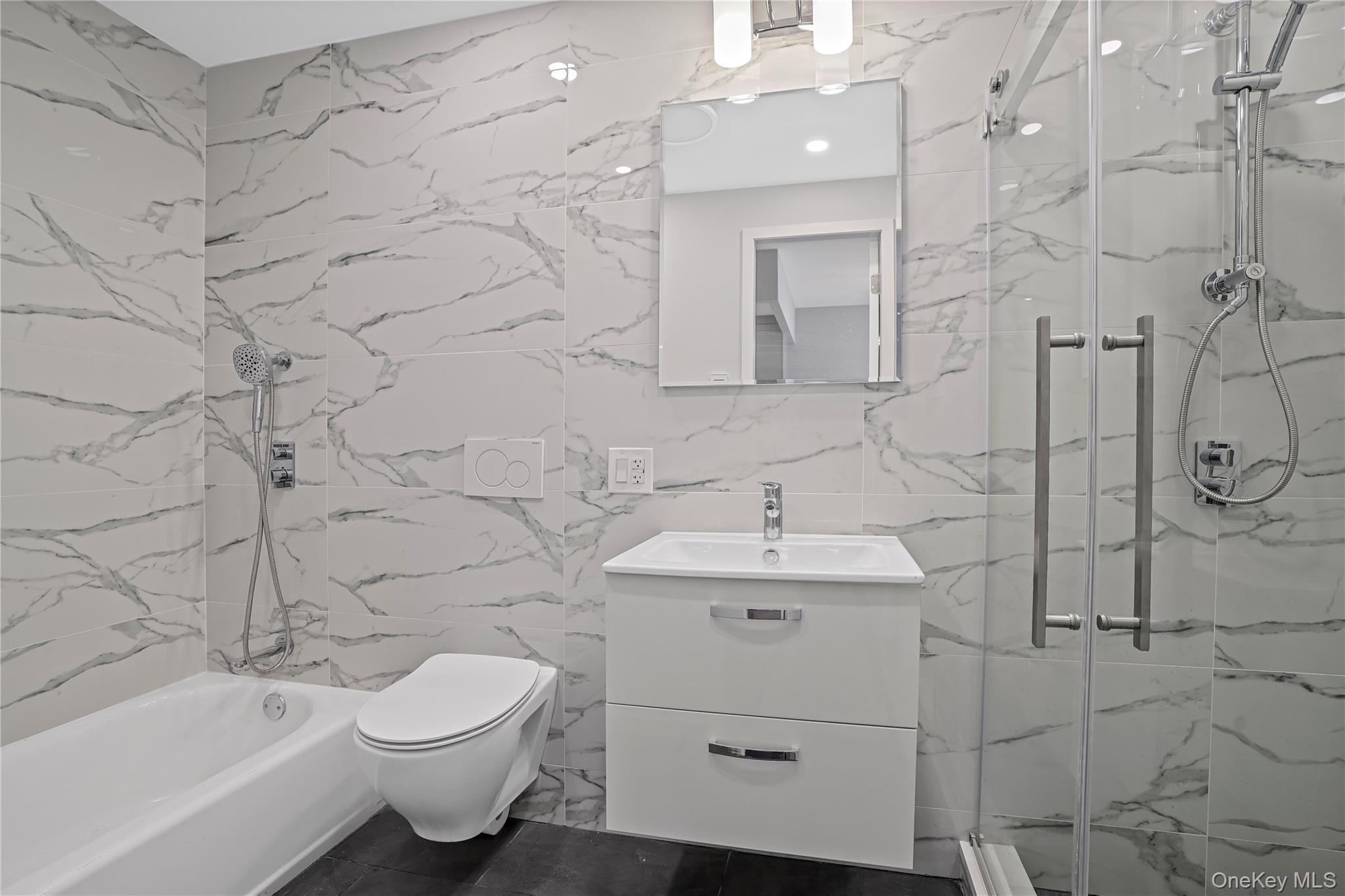 #6 photo, 79-23 67 Drive, كوينز Middle Village , NY 11379