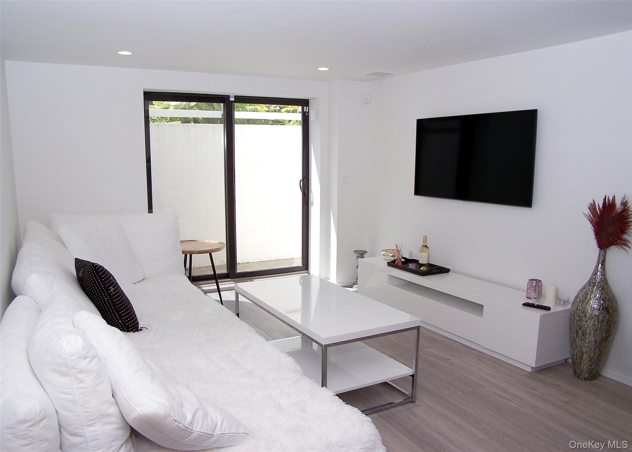 #10 photo, 47 School Street, Hampton Bays , NY 11946