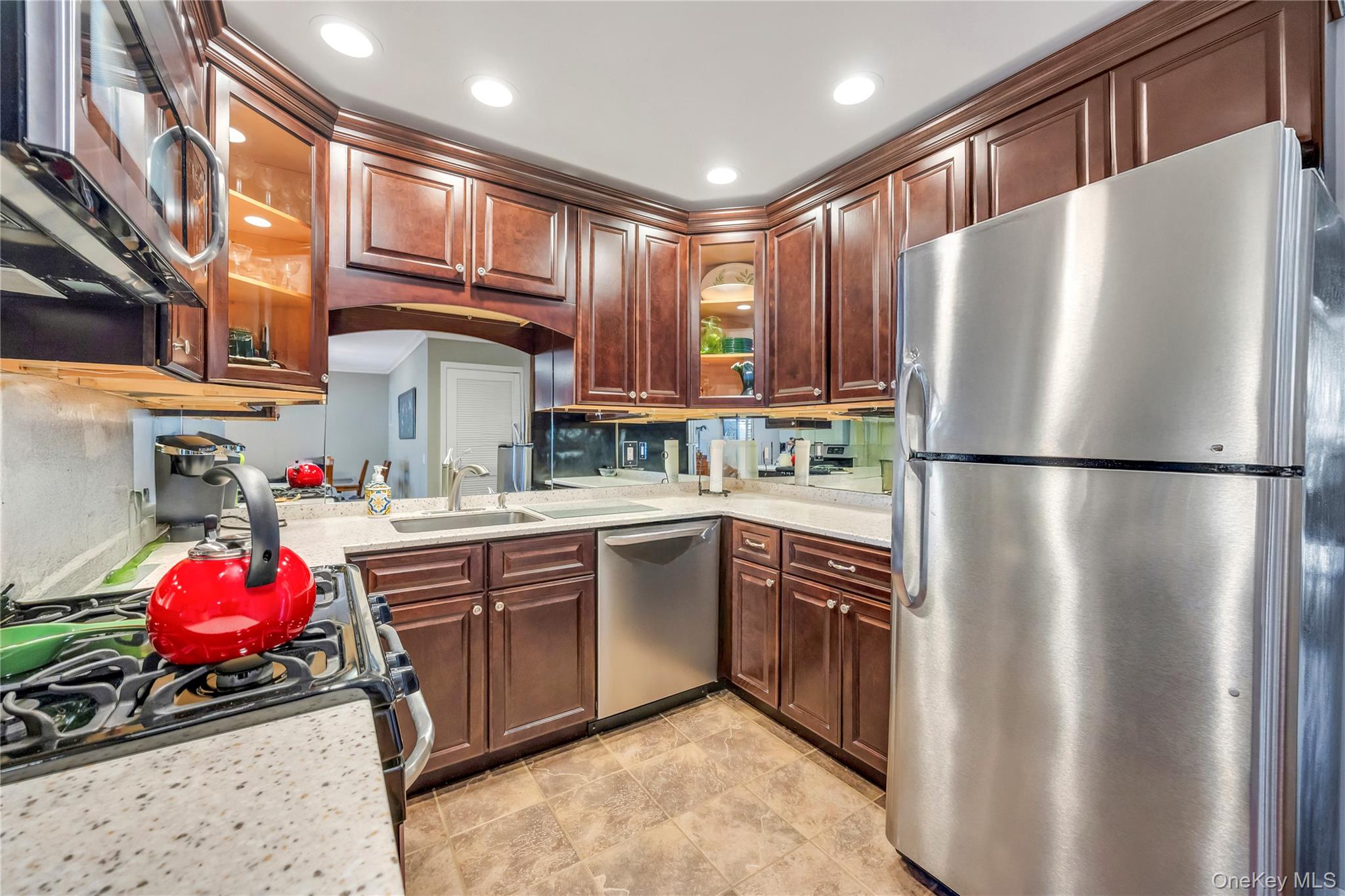 #11 photo, 17 Hunter Drive, サフォーク郡 Central Islip , NY 11722