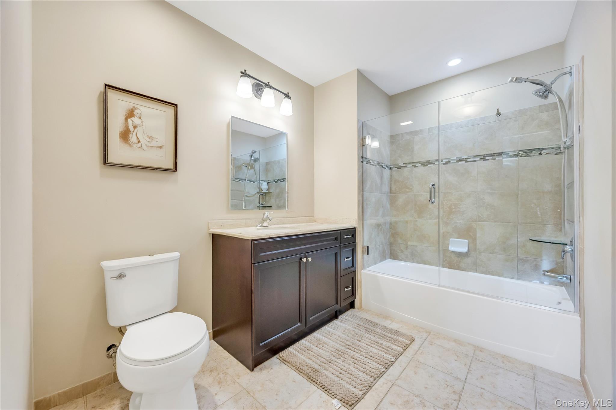 #15 photo, 17 Hunter Drive, サフォーク郡 Central Islip , NY 11722