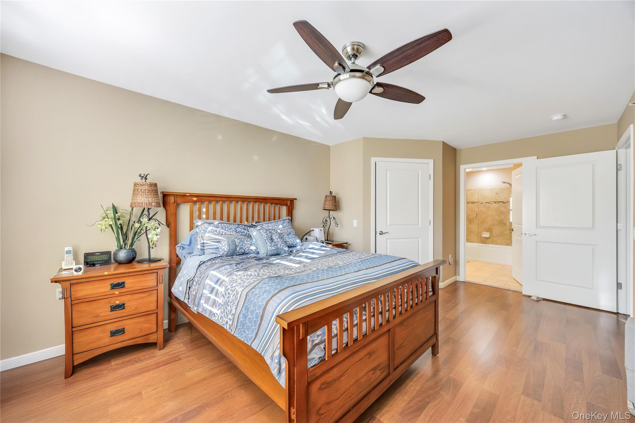 #17 photo, 17 Hunter Drive, サフォーク郡 Central Islip , NY 11722