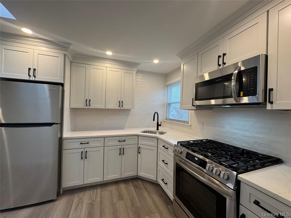 #2 photo, 817 E Walnut Street, Long Beach , NY 11561