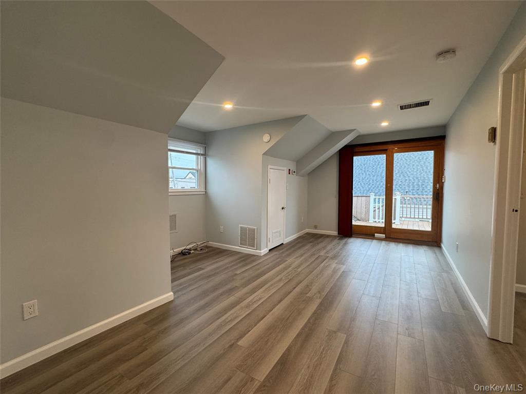 #5 photo, 817 E Walnut Street, Long Beach , NY 11561