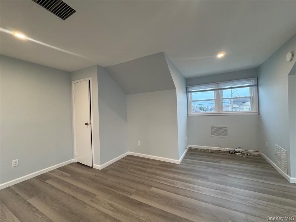 #6 photo, 817 E Walnut Street, Long Beach , NY 11561