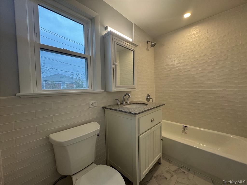 #8 photo, 817 E Walnut Street, Long Beach , NY 11561