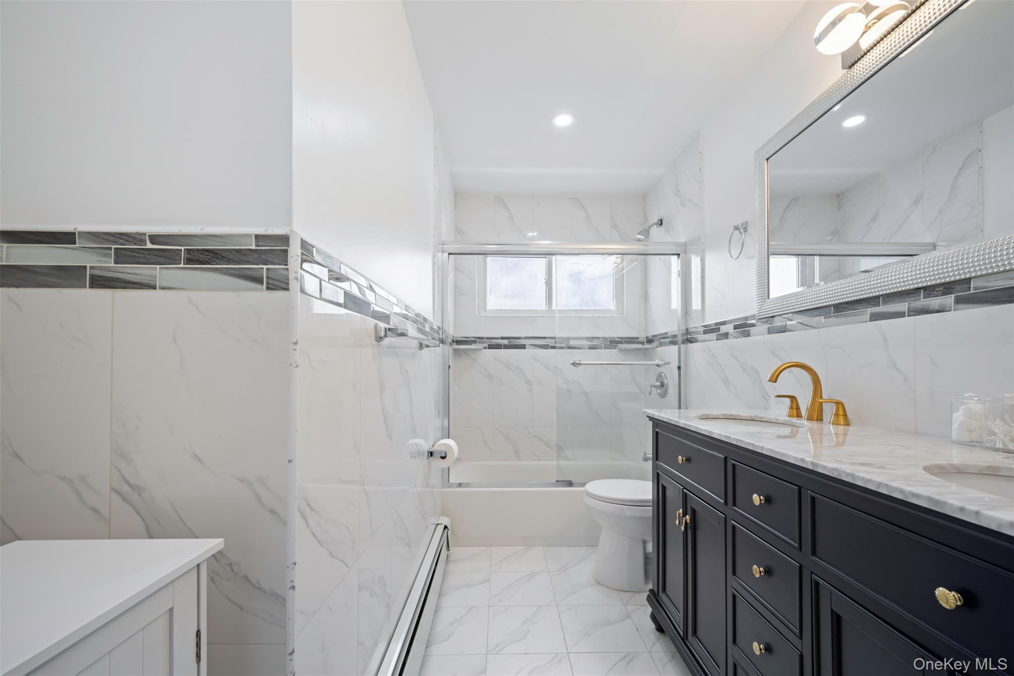 #13 photo, 3 Ozone Place, ナッソー郡 Massapequa , NY 11758