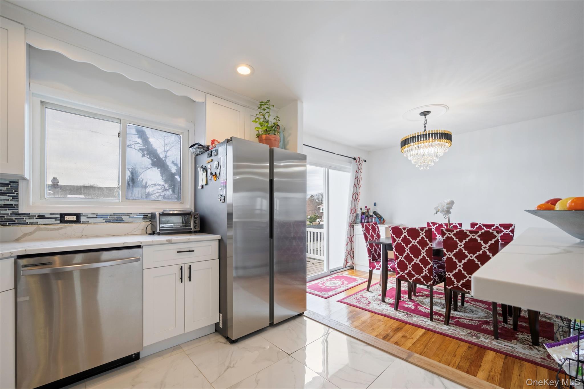 #5 photo, 3 Ozone Place, ナッソー郡 Massapequa , NY 11758