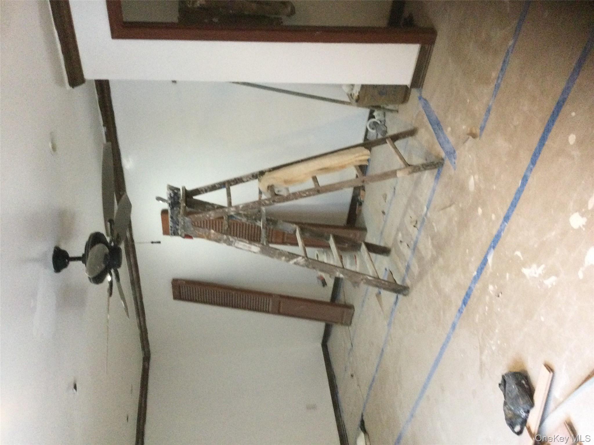 #5 photo, 179 Monroe Street, Brooklyn , NY 11216