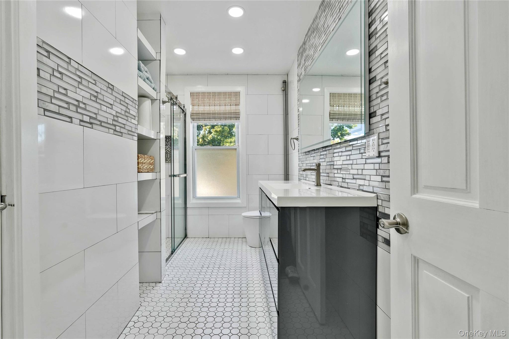 #15 photo, 8063 87th Road, Woodhaven , NY 11421