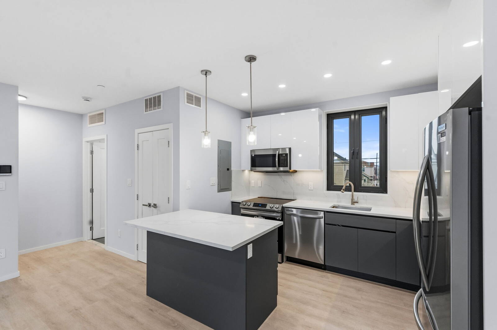 #28 photo, 33A Keen Ct, Gerritsen Beach , NY 11229