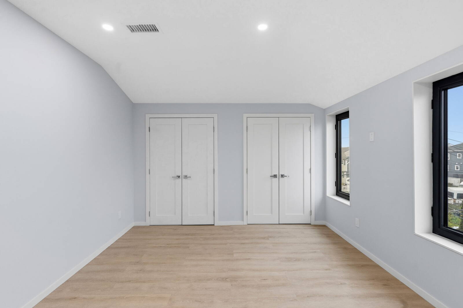 #37 photo, 33A Keen Ct, Gerritsen Beach , NY 11229