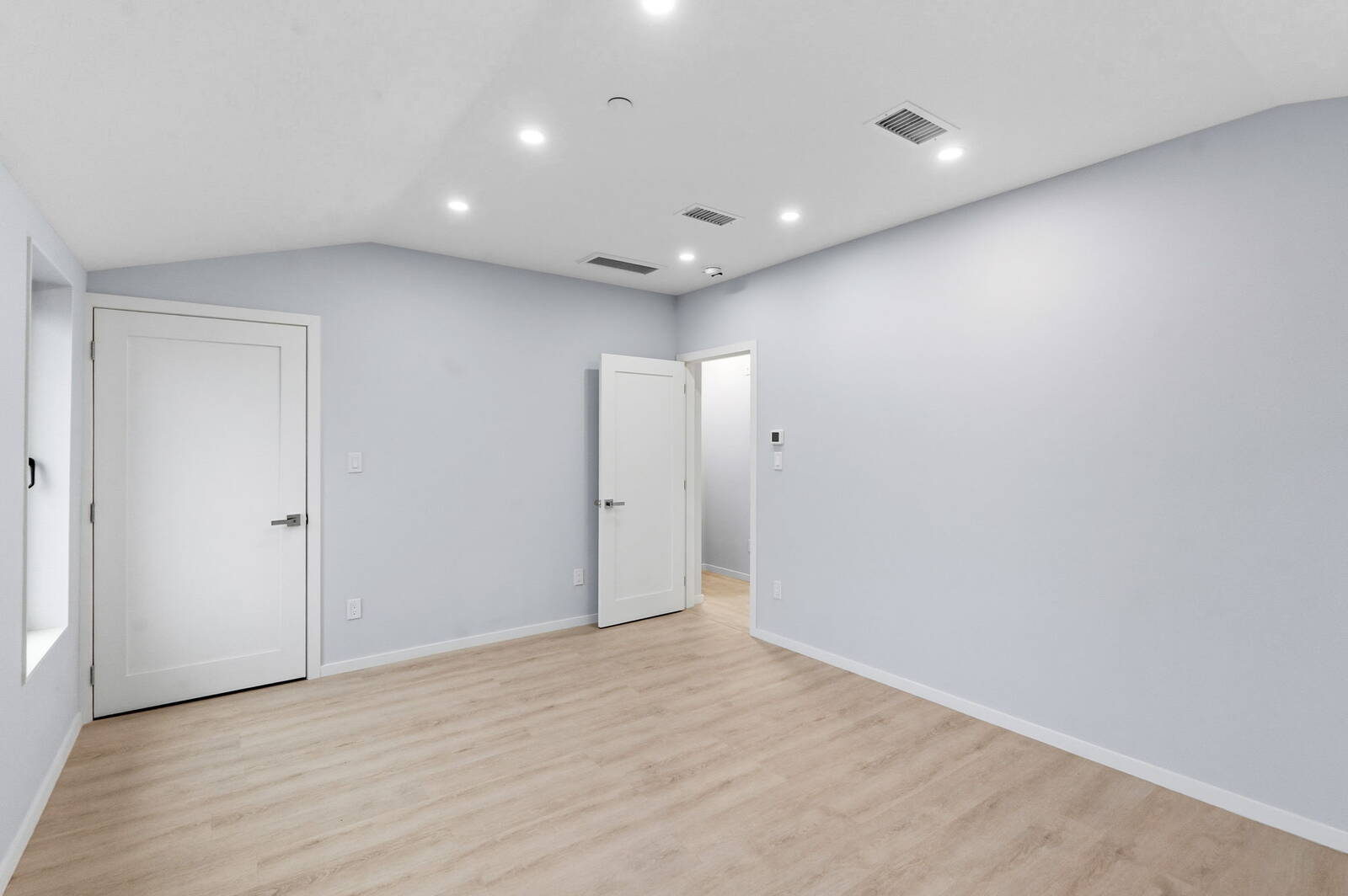 #38 photo, 33A Keen Ct, Gerritsen Beach , NY 11229