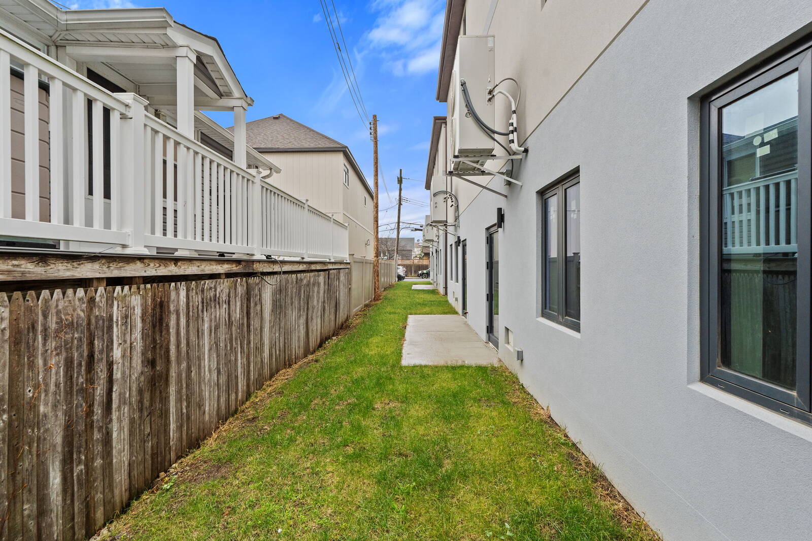 #8 photo, 33A Keen Ct, Gerritsen Beach , NY 11229