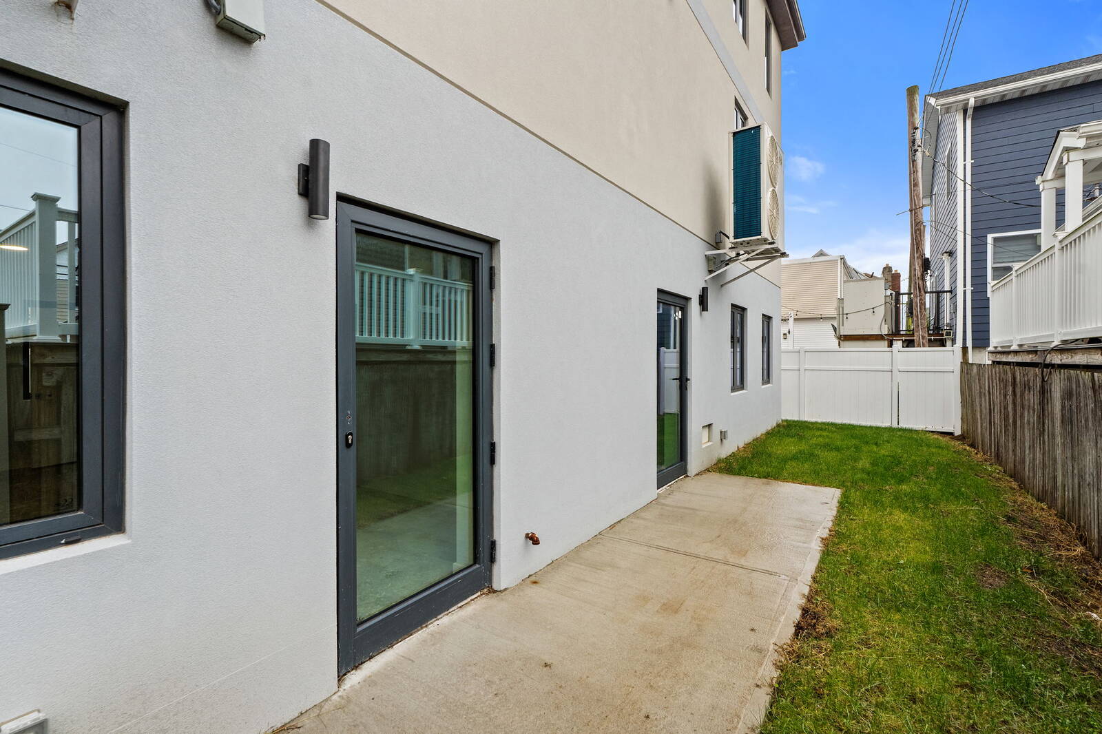 #9 photo, 33A Keen Ct, Gerritsen Beach , NY 11229