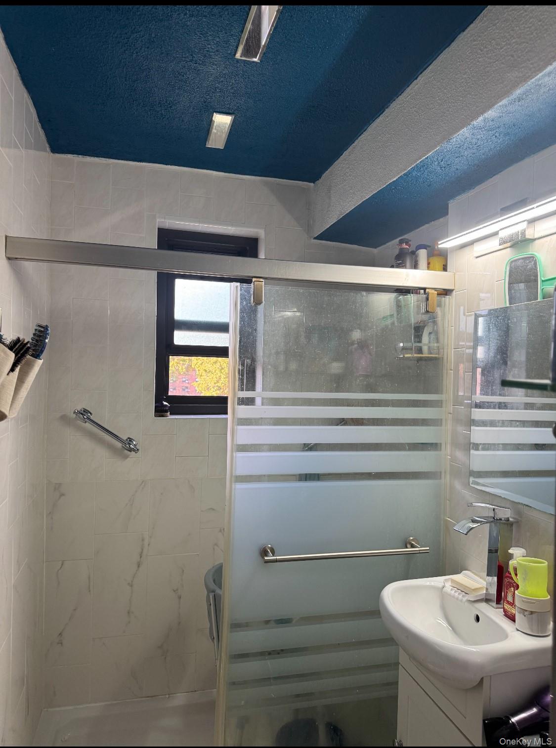 #5 photo, 212-04 75 Avenue, Bayside , NY 11364