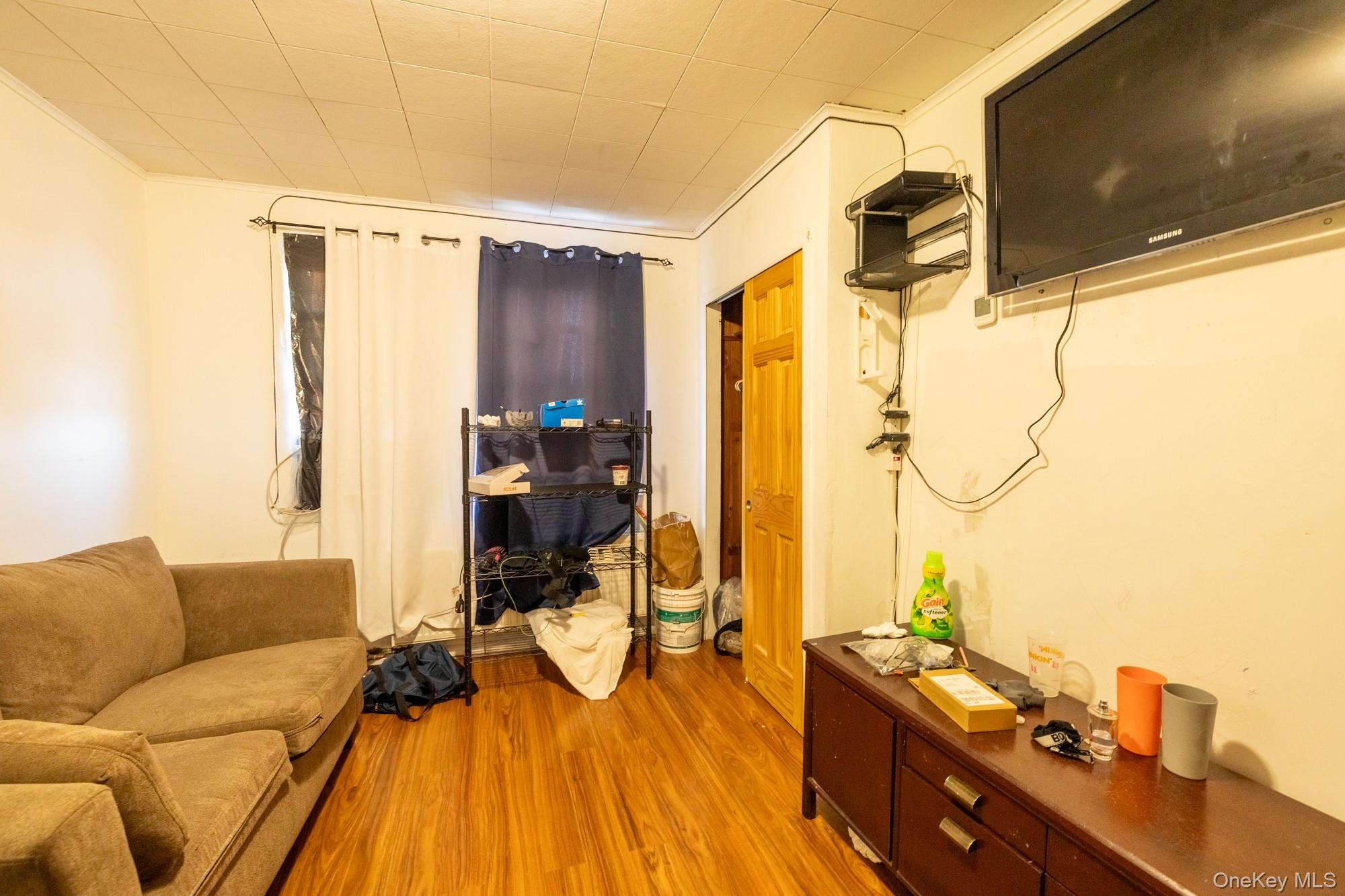 #14 photo, 679 Van Nest Avenue, Bronx , NY 10462