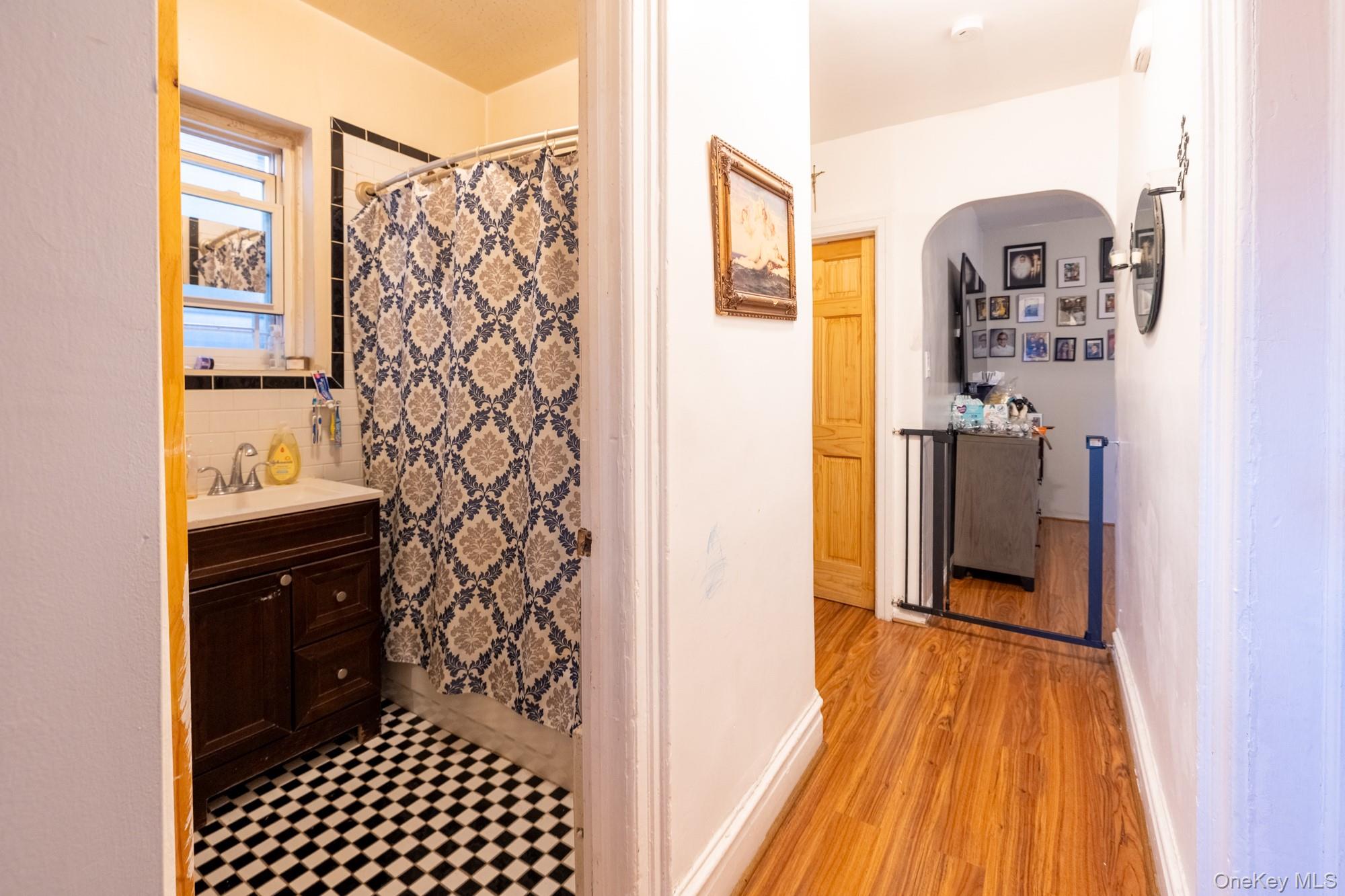 #15 photo, 679 Van Nest Avenue, Bronx , NY 10462