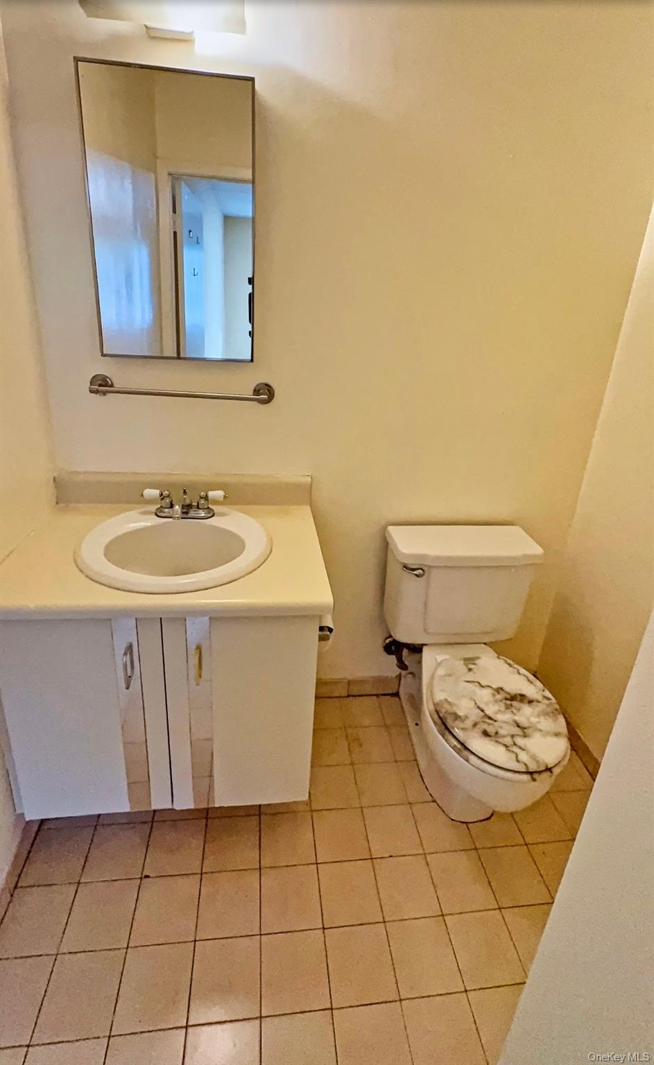 #13 photo, 721 Thieriot Avenue, Bronx , NY 10473