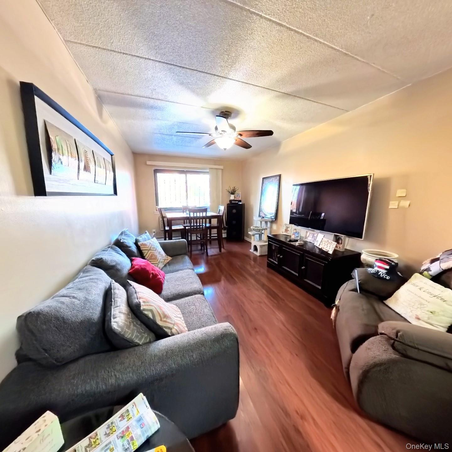 #8 photo, 721 Thieriot Avenue, Bronx , NY 10473