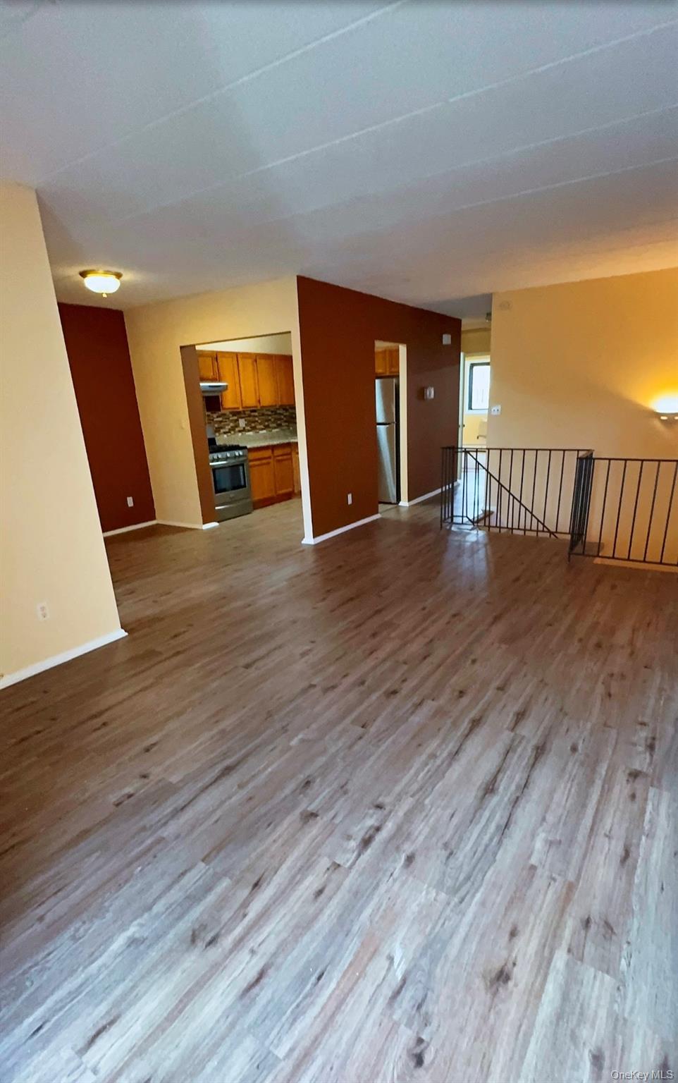 #9 photo, 721 Thieriot Avenue, Bronx , NY 10473